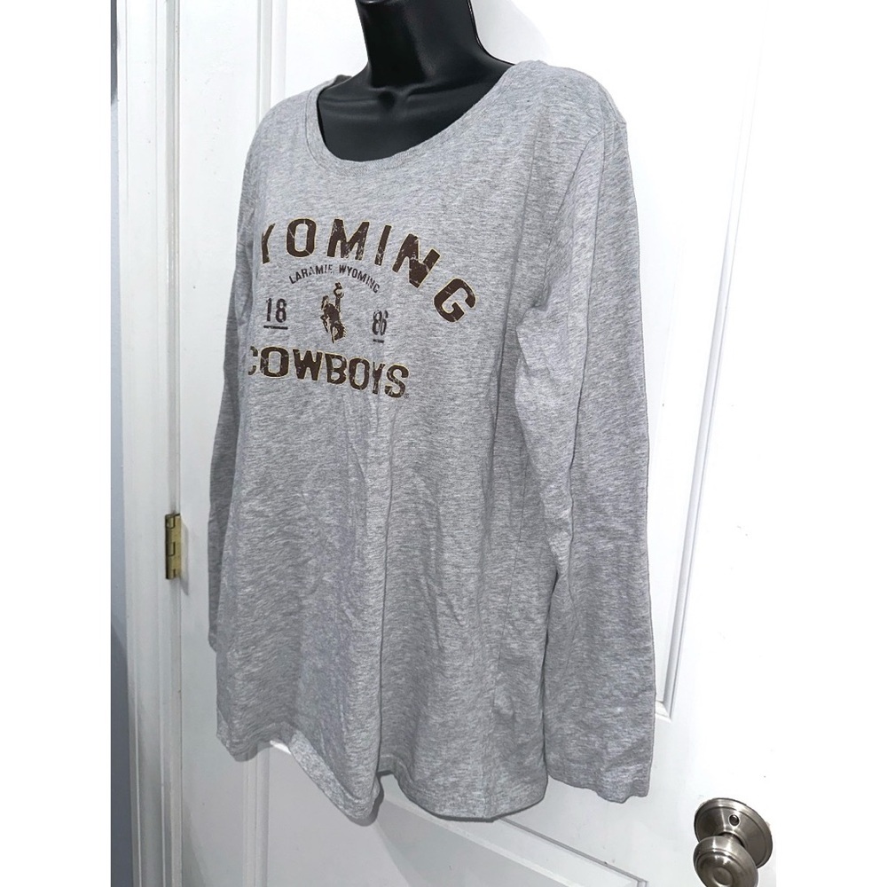 University of Wyoming “Cowboys” Gray Long Sleeve tee size XXL - Picture 3 of 5